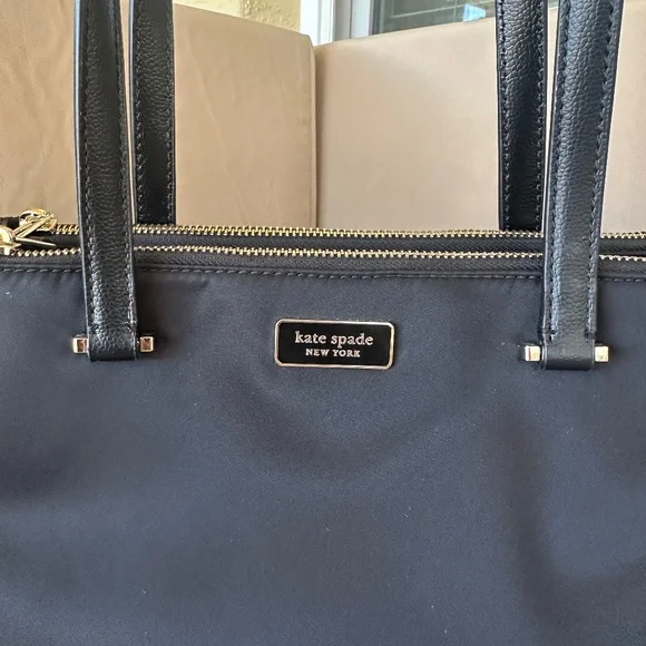 Kate Spade New York Dawn Breezy Medium Shoulder/ Crossbody NWOT - Picture 3 of 15